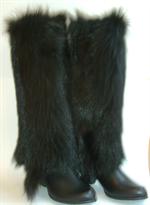 Hotsjok design benvarmer i  sort vaskebjørne pels